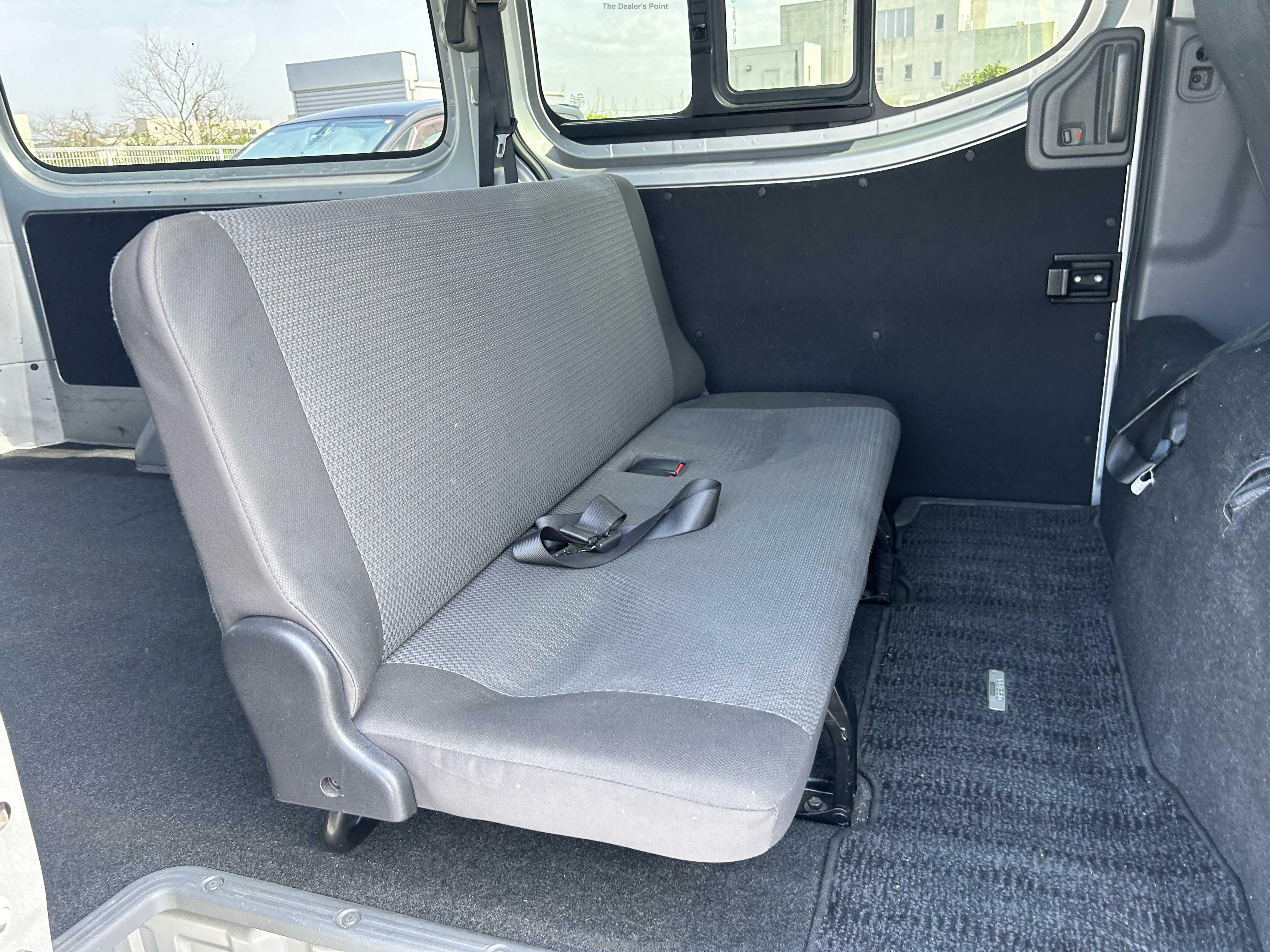 NISSAN NV350 CARAVAN 2018 Image 22