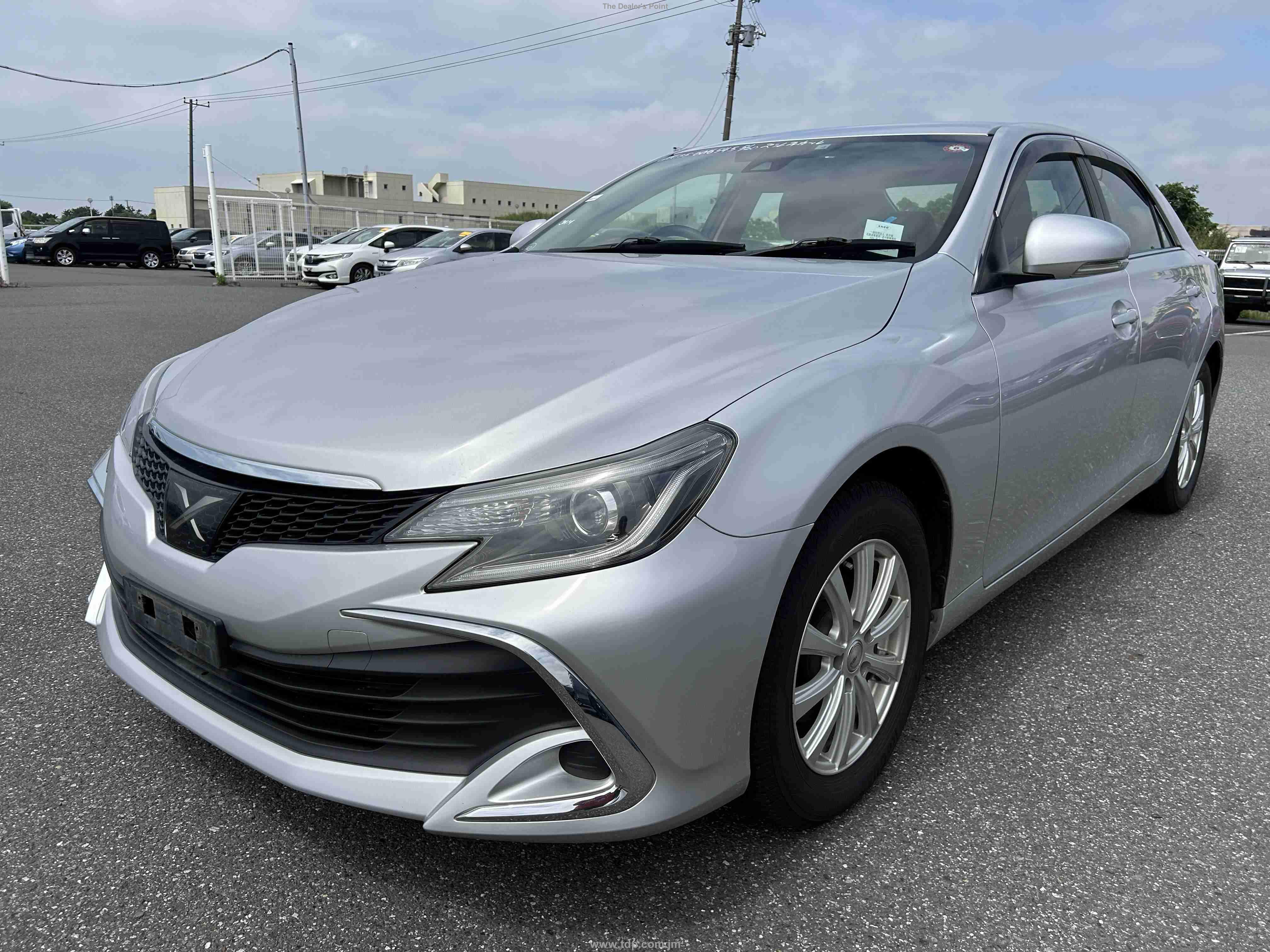 TOYOTA MARK X 2018 Image 2