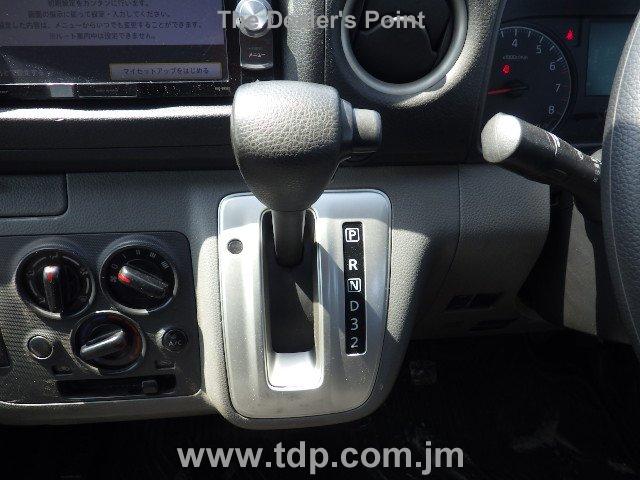 NISSAN NV350 CARAVAN 2019 Image 33