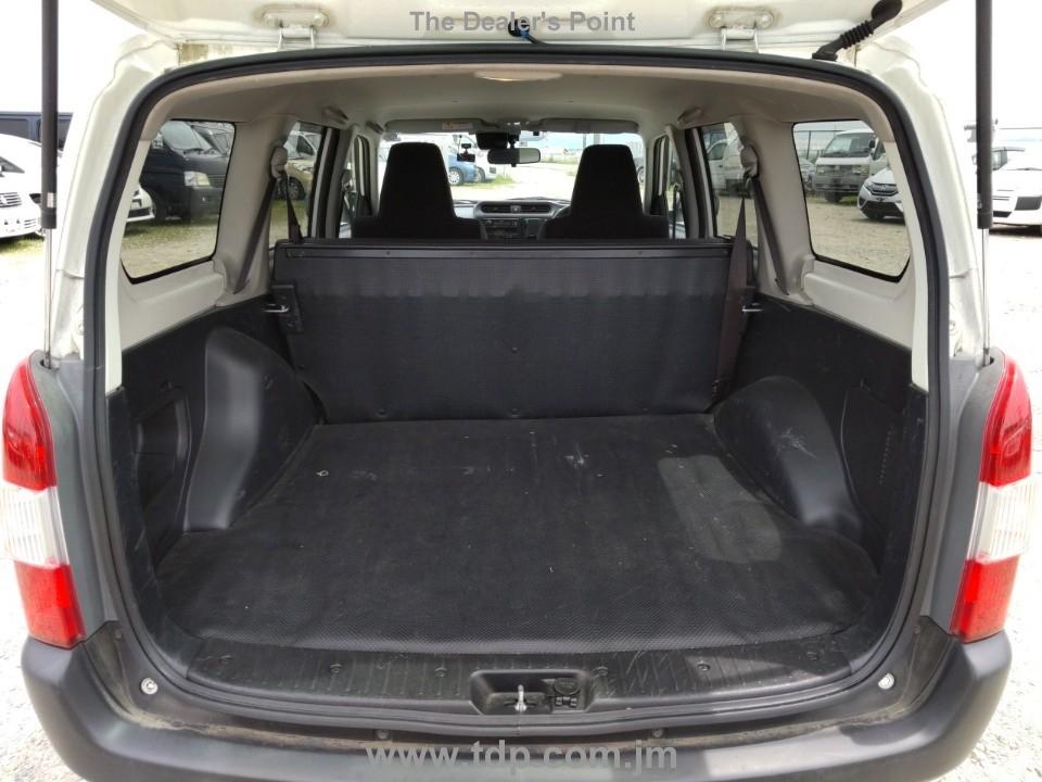 TOYOTA SUCCEED 2019 Image 7