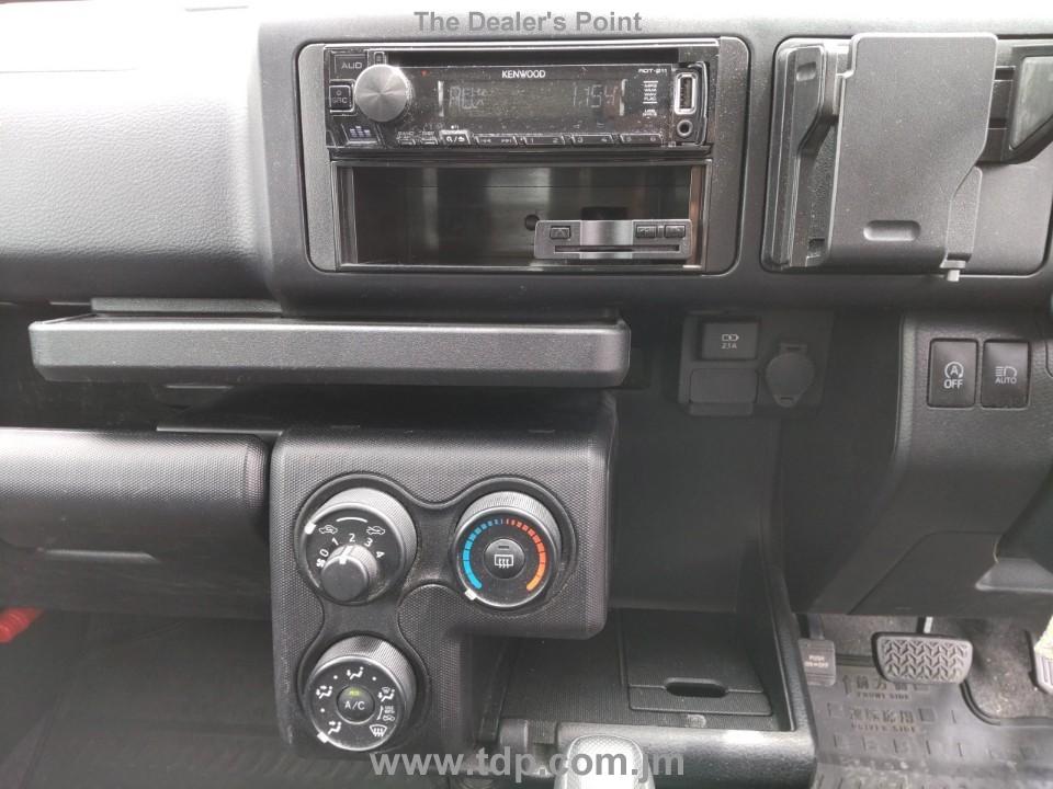 TOYOTA SUCCEED 2019 Image 10