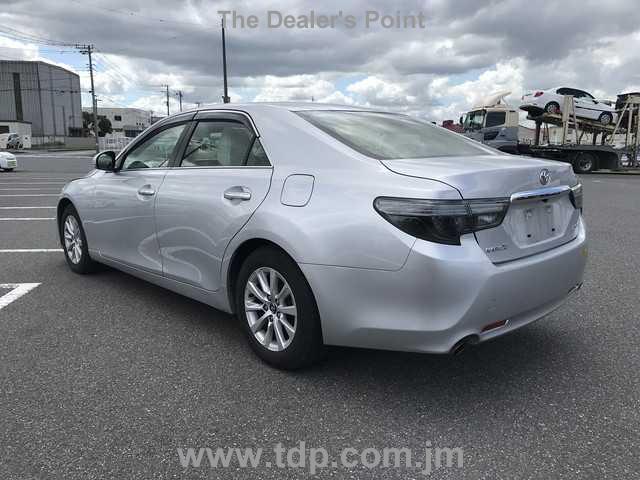 TOYOTA MARK X 2018 Image 19