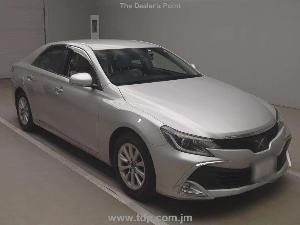 TOYOTA MARK X 2018 Image 3