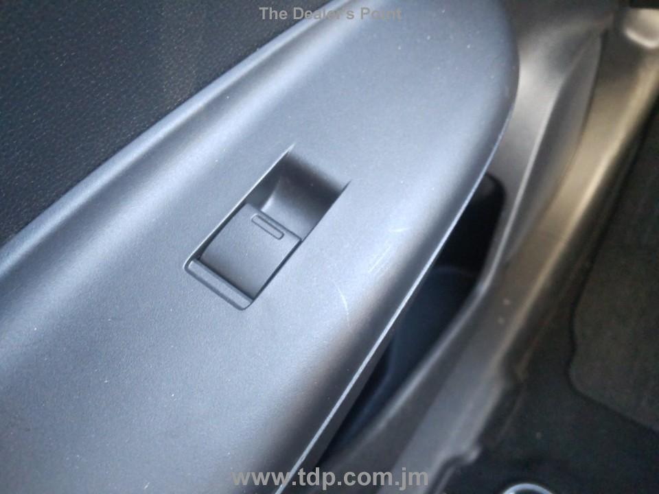 HONDA SHUTTLE 2019 Image 12