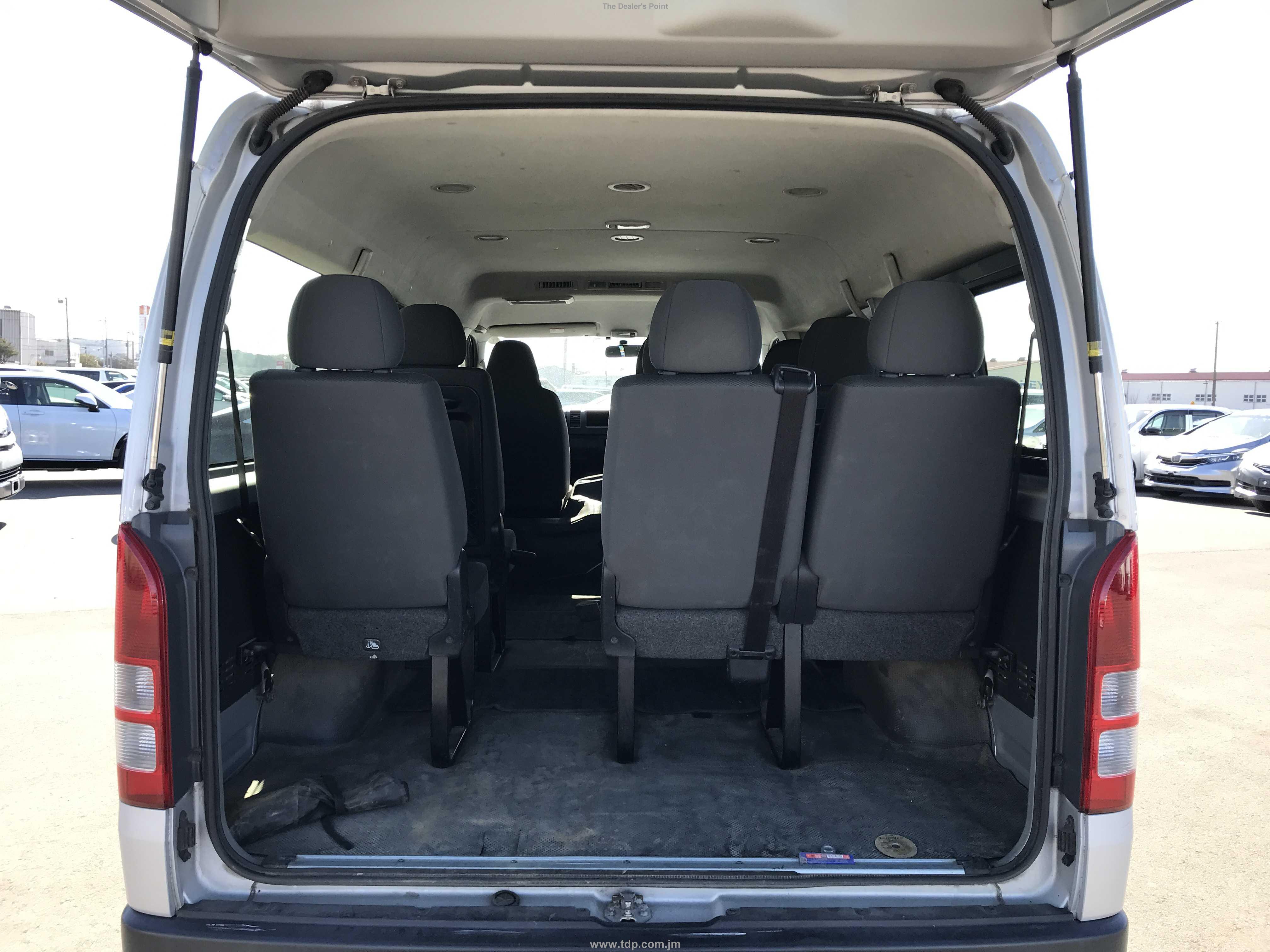 TOYOTA HIACE WAGON 2016 Image 21